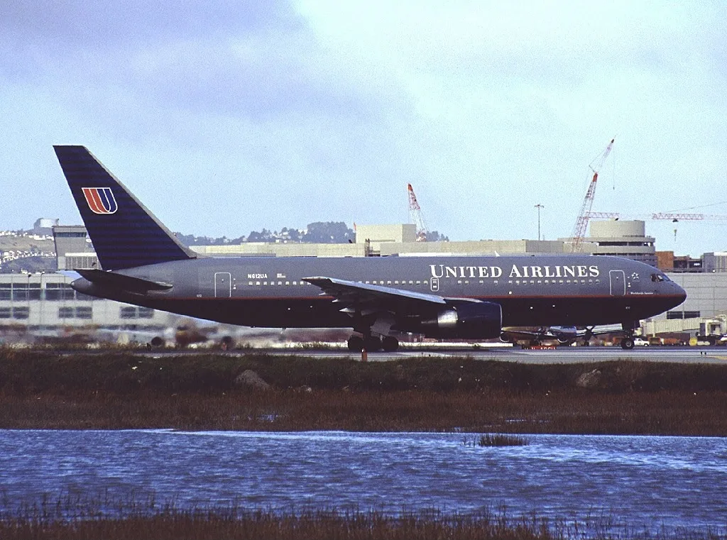 N612UA, the hijacked aircraft, at San Francisco International Airport in 1999