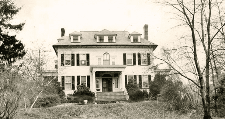 The house where the family lived peacefully. Until the devil took over John List